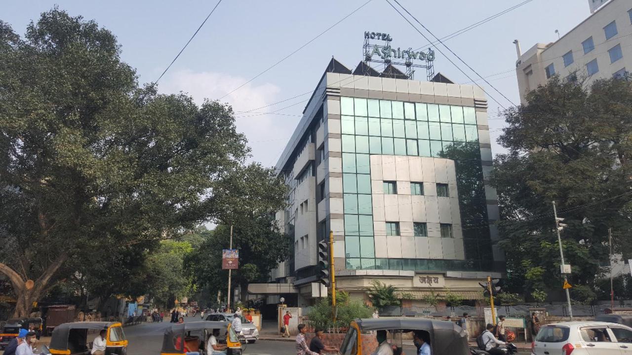 Hotel Ashirwad ปูเน่ ภายนอก รูปภาพ