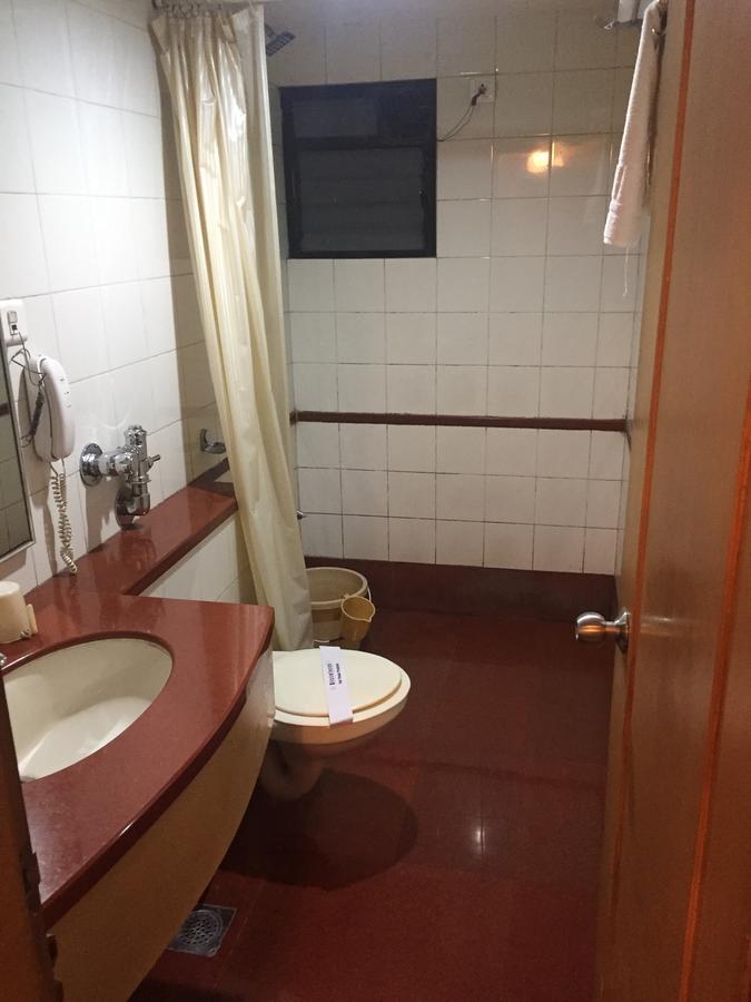 Hotel Ashirwad ปูเน่ ภายนอก รูปภาพ